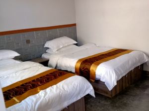 Zhaosu Yilv Homestay