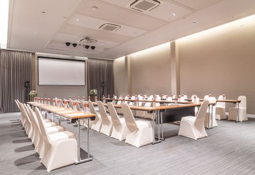 2. 쿤 호텔 스쿰윗..