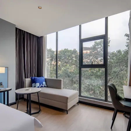 Yeste Yestour Hotel (Nanning Mashan High-Speed Railway Station County People's Hospital)