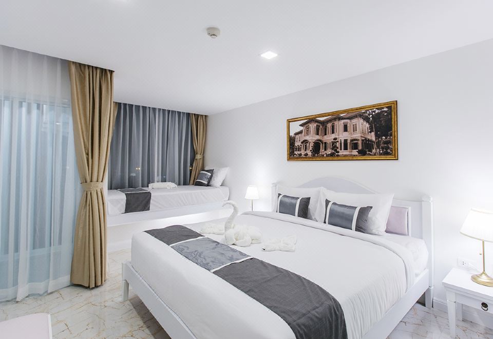 2. B2 후아힌 프..