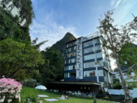Simple Zoo  Hotel (Yangshuo Yulong River Tourist Resort) Hotels in Yangshuo