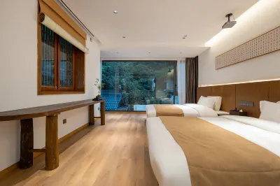 Floral Hotel·Hangzhou Zhuyin Garden Hotel  Hotel in zona Lengquan Pavilion