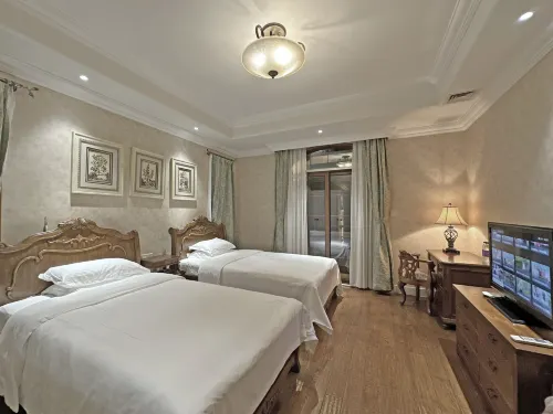 Qingyuan Lion Lake Penglai Pavilion Villa