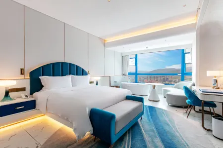 Peacock City Jinglan Starlight Hotel JINGHONG Gaozhuang Starlight Night Market)