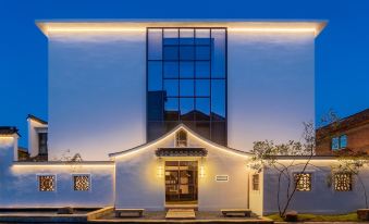 MEILUO NOMADLAND WELLNESS RETREAT