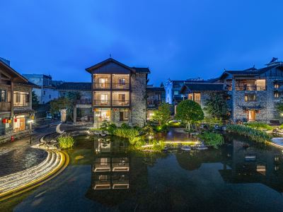 REZEN RETREAT