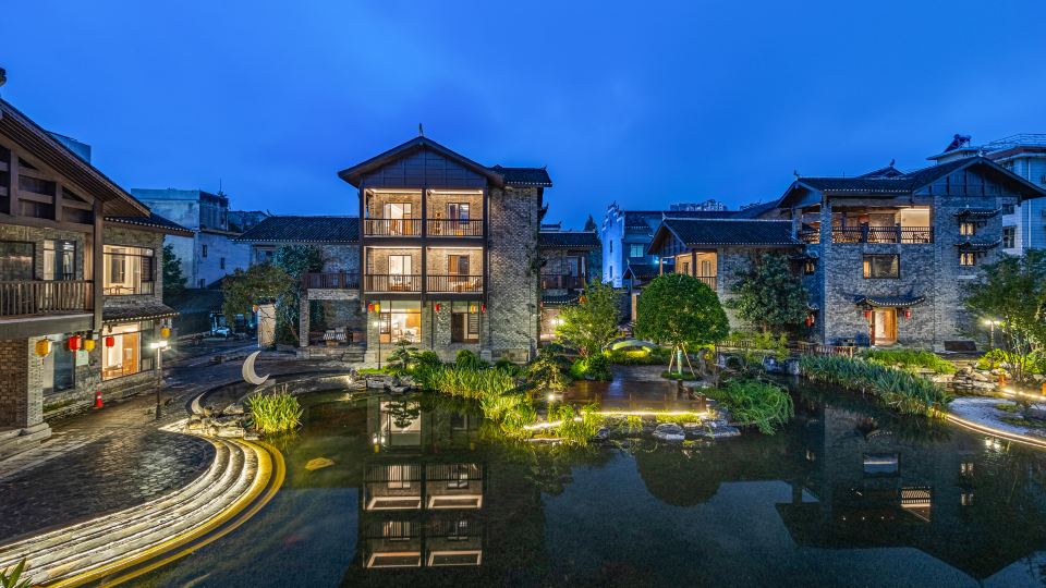 REZEN RETREAT