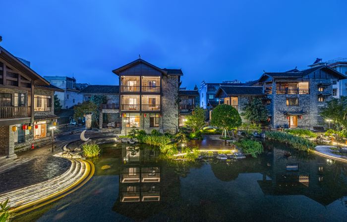 REZEN RETREAT