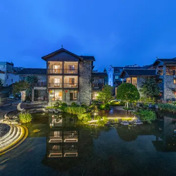 REZEN RETREAT
