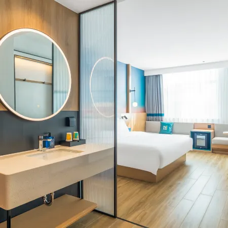 Ni Hao Hotel (Dezhou Laoling Debaiguangchang) Отели в г. Лэлин