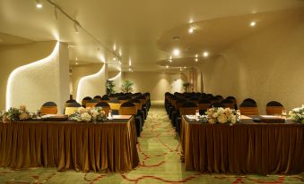 Silverland May Hotel