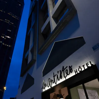 Hotel Les Artistes Hotels near Creation Market