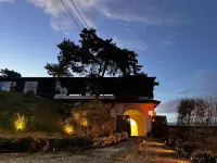 Beijing Mountain is a Traveler · Yunwai Changu B&B Hotel in zona Taoyuan fairy valley