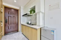 Huating Preferred Apartment (Shenyang Quanyun Wanda Longhu Tianjie Branch) - balcony