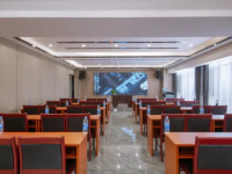 Menghai Boting Hotel (Xishuangbanna Menghai Mengbala International Resort Rainforest Avenue Branch) Hotels in Menghai