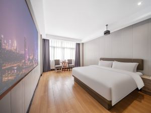 Teddy Hotel (Yiwu International Trade City Yinhai No.1 District Branch)