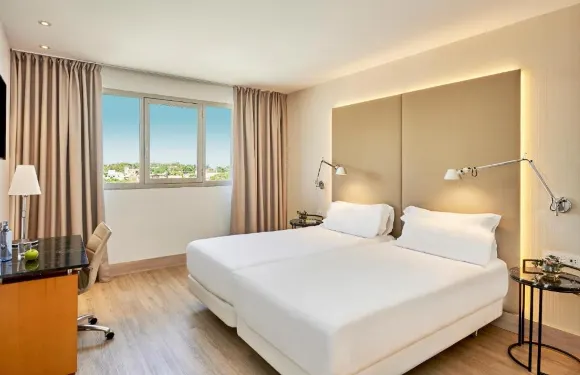 NH雷烏斯城市酒店