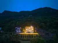 Yunlv Sunshine Homestay (Yichang Three Gorges Home Scenic Area)
