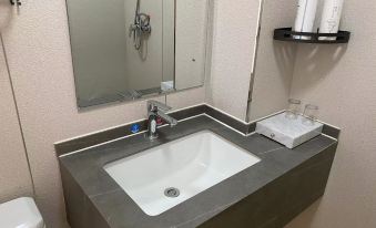 Kangping Jinxiang Business Hotel