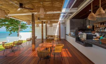 White Whale Beachfront Pool Villa