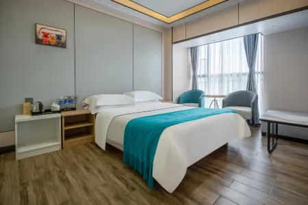 Yurun Select Hotel (Kunming South Railway Station) Отели рядом с достопримечательностью «Kunming University of Science and Technology Chenggong Campus Library»