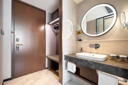 Yitel Collection Hotel (Zhuanghe Municipal Government Xiangyang Road)