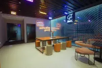 Home Inns YUNIK e-Sports Hotel (West Gate Subway Station of Communication University of Beijing)