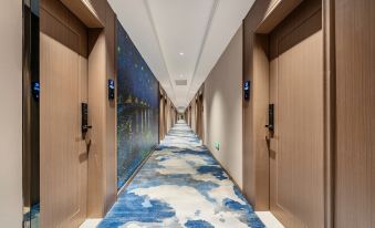 Landis Hotel (Guangzhou Chenjiaxuan Metro Station Xihua Road)
