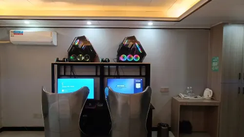 Carey VVS E-sports Hotel