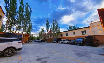 Tashkurgan County Xuemei Hotel