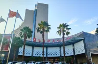 Lin'an Hotel Hotels near Jianshui Library
