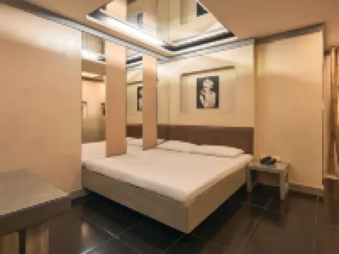 Victoria Court Malabon Hotels in Malabon