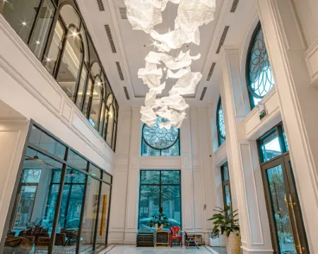 Ostara Hotel & Apartment โรงแรมในไฮฟอง