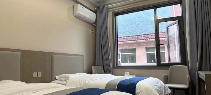 Qianyuan Hotel Hotels in Zhen'an County