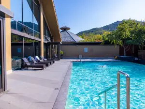 Tang Jingze Onsen Hotel