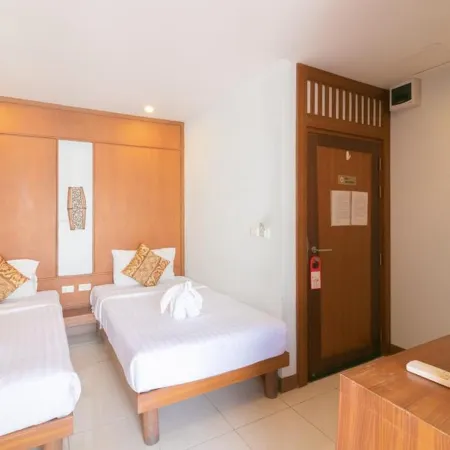 Lotus Hotel Patong