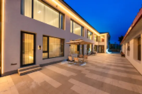 Ulan Butong Hua Xi Tang B&B Hotels in 