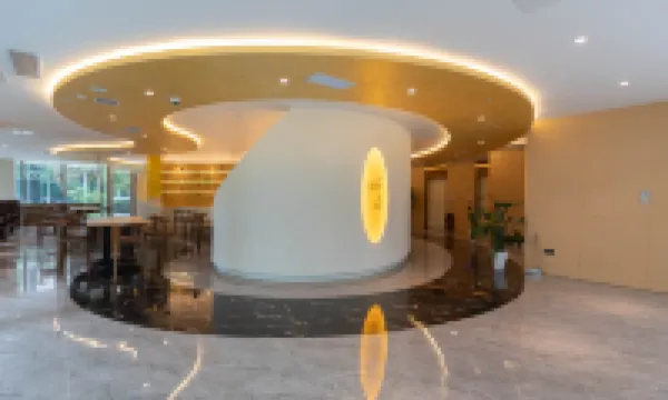 โรงแรมเอ็กซ์ฟีล