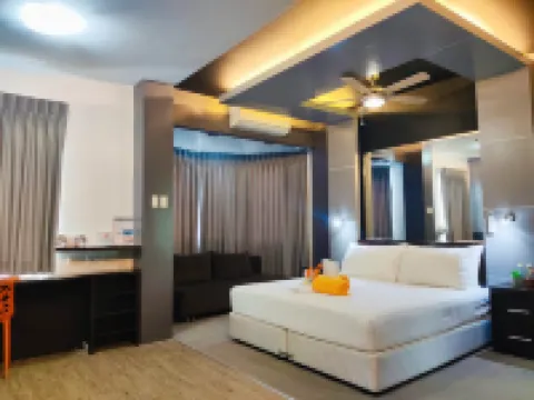 ลาลากูนา วิลล่าส์ โรงแรมในเปอร์โตกาเลรา