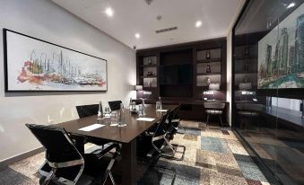 Hampton by Hilton Dubai Al Barsha