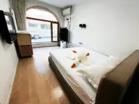 Story of the Rose Homestay (World Peace Park Branch) - balkon