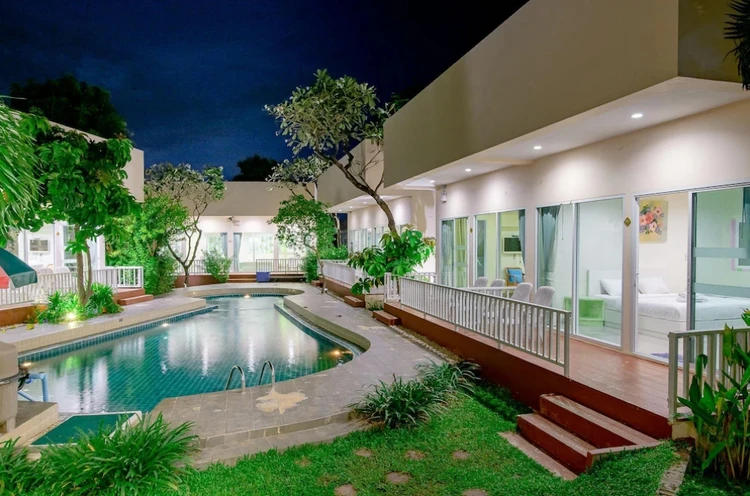 รูปภาพของบ้านพักกบาลถมอหัวหิน