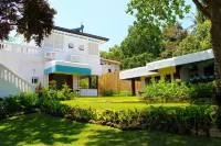 Paradores Del Castillo Hotels in Taal