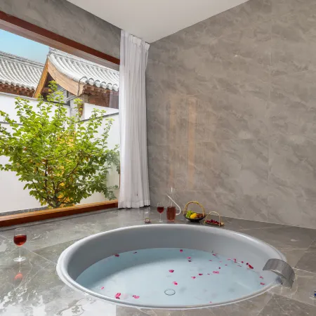 Sishijiug Boutique Homestay (Xinzhou Ancient City Branch)