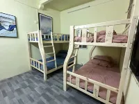 Zhanjiang Old Street Corner Youth Hostel