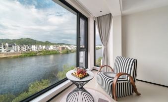 Rio Tide Retreat