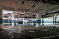 WYNDHAM GARDEN ZHANGJIAJIE TIANMEN MOUNTAIN - parking