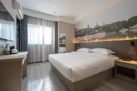 TUKE LIGHT HOTEL (Yangzhou University Slender West Lake South Gate) - 2성급