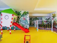 Happy One Central Hotels in der Nähe von Tunnel von Củ Chi
