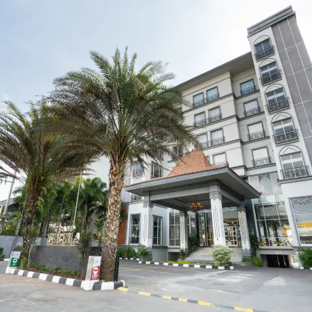Grand Serela Yogyakarta Hotels in Mlati